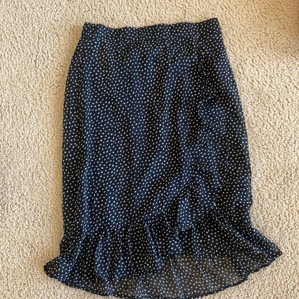 Abercrombie kids black and white skirt size 15/16